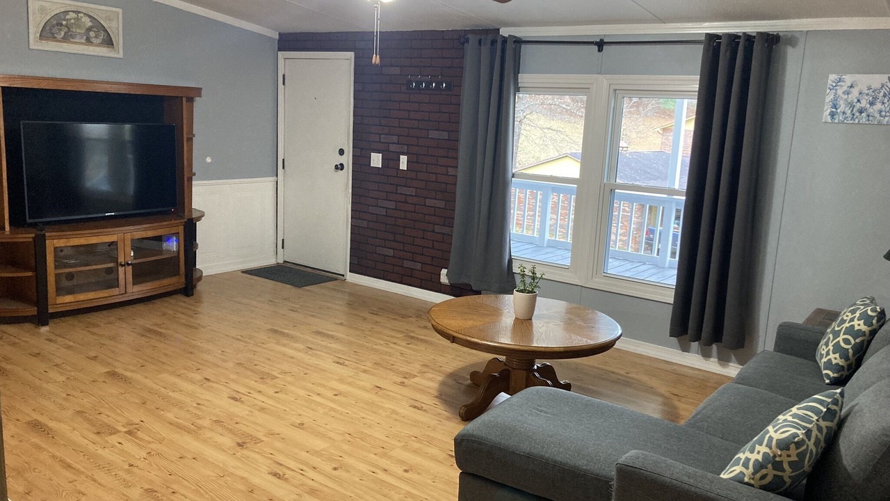 Photo of Livingroom in Redstar
