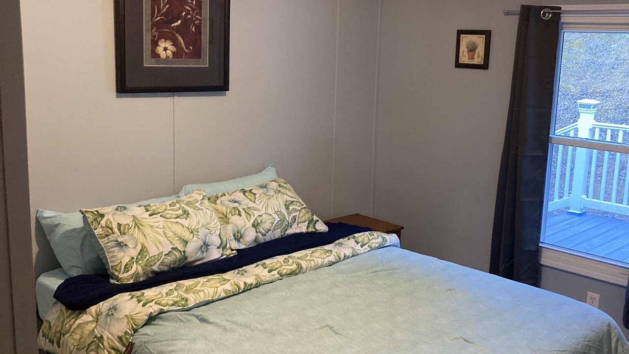 Photo of Bedroom in Redstar