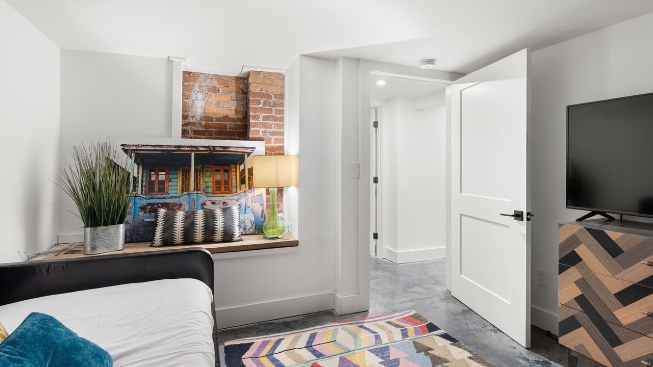 Photo of Bedroom in Historic Waverly
