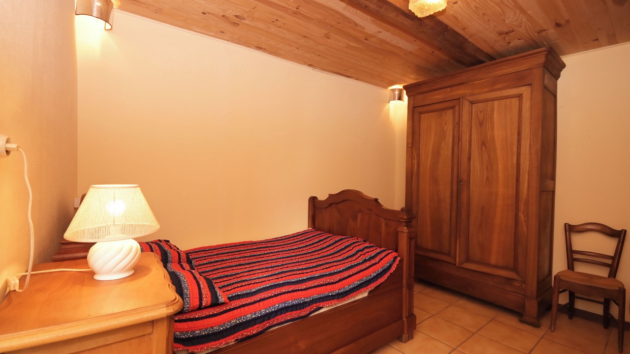 Photo of Bedroom in Champagne-et-Fontaine