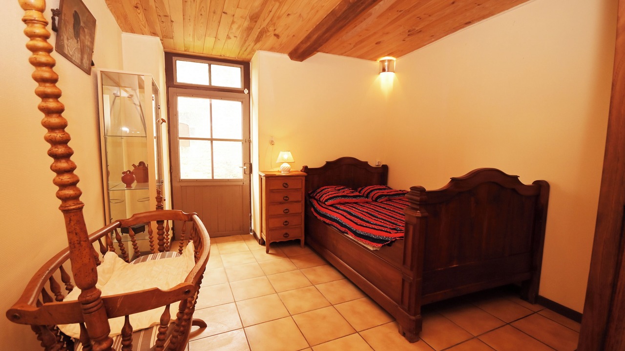 Photo of Bedroom in Champagne-et-Fontaine