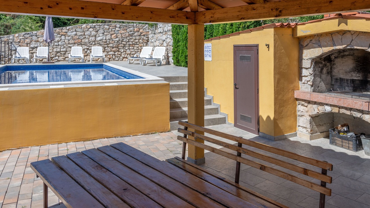 Photo of Patio Balcony in Ripenda Kosi
