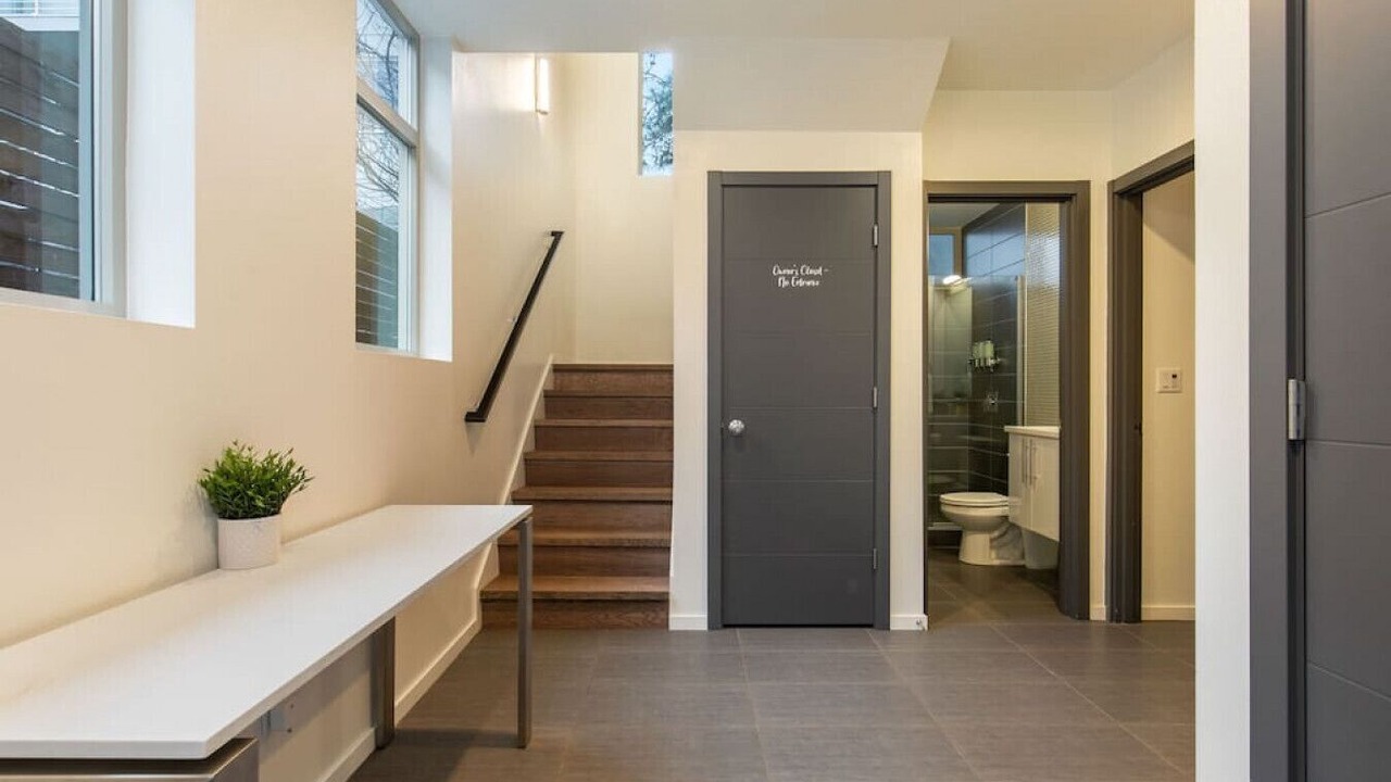 Photo of Others in Ballard