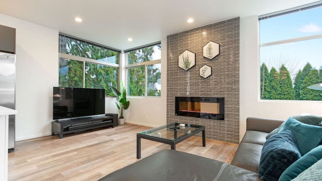 Photo of Others in Ballard