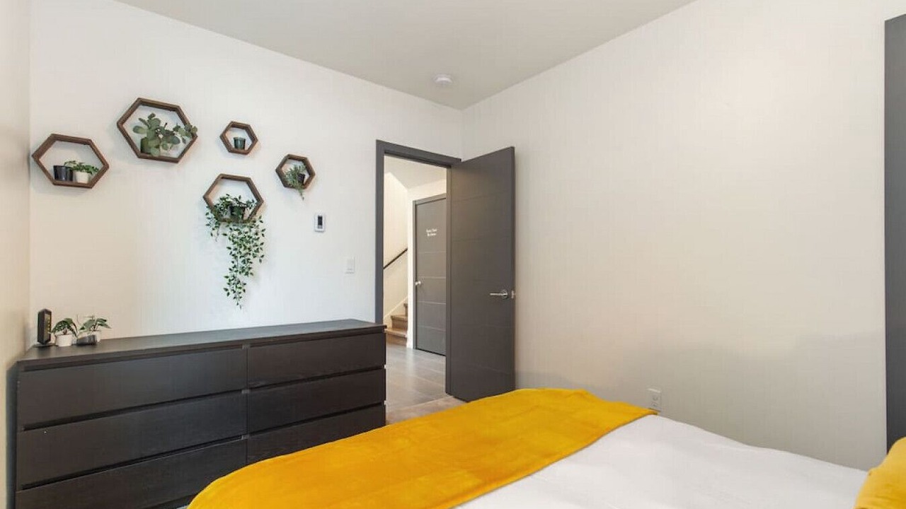 Photo of Others in Ballard