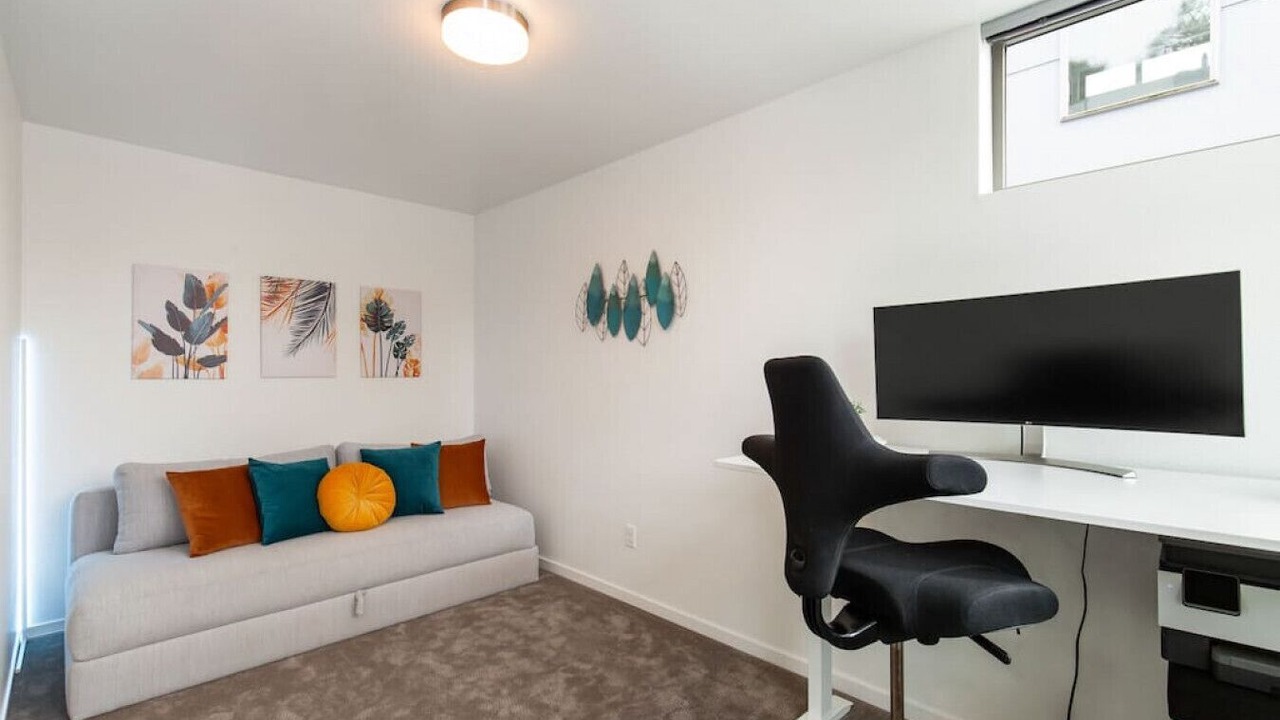 Photo of Others in Ballard