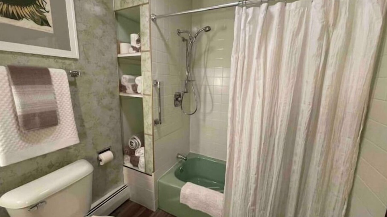 Photo of Bathroom in Escanaba