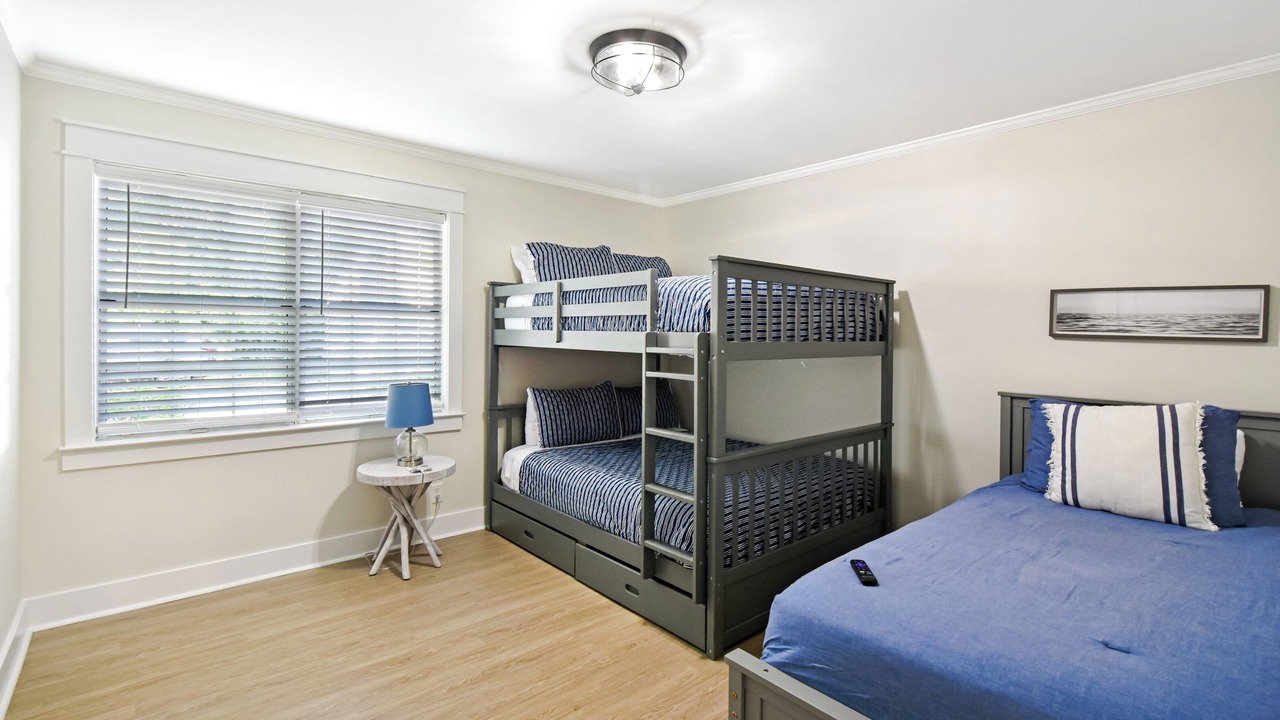 Photo of Bedroom in Demere Park