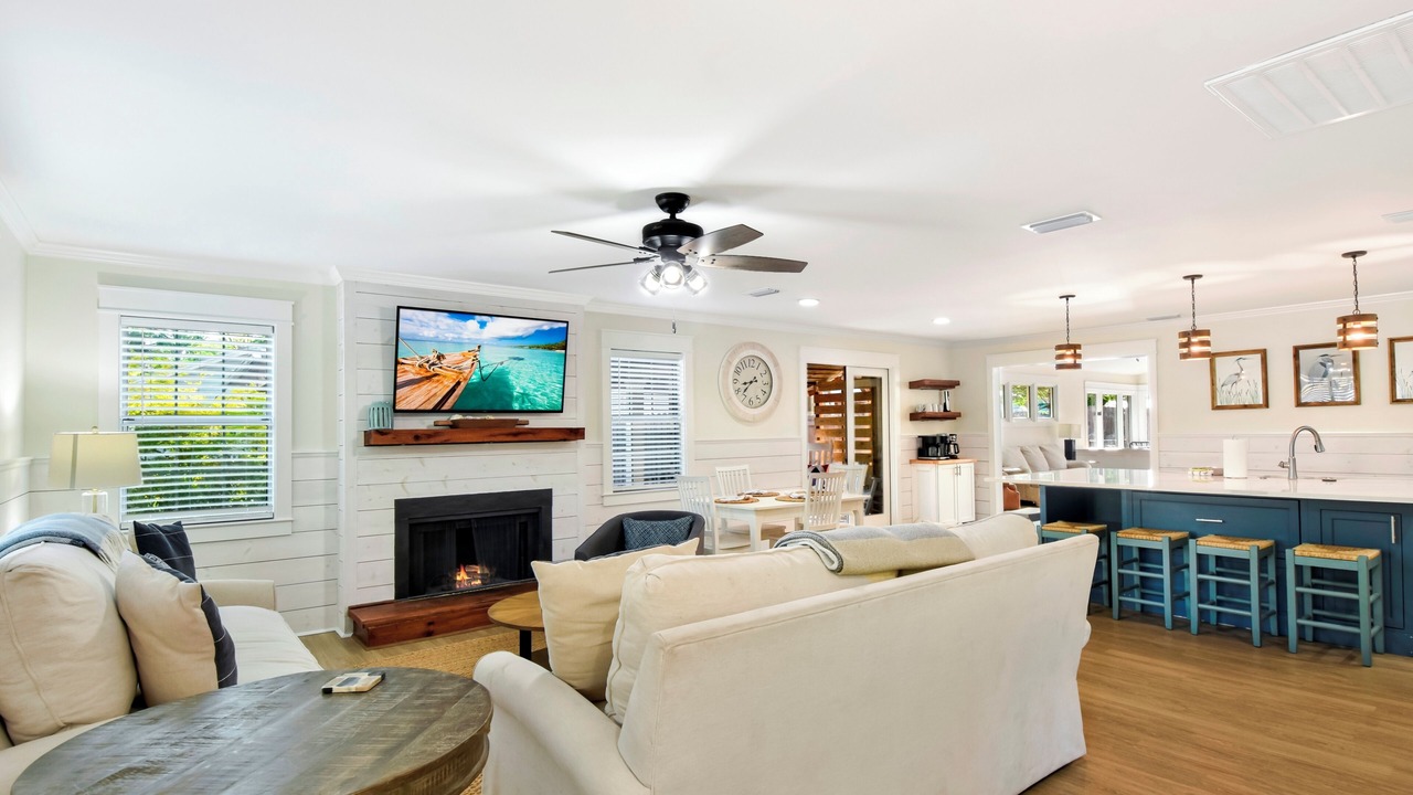 Photo of Livingroom in Demere Park