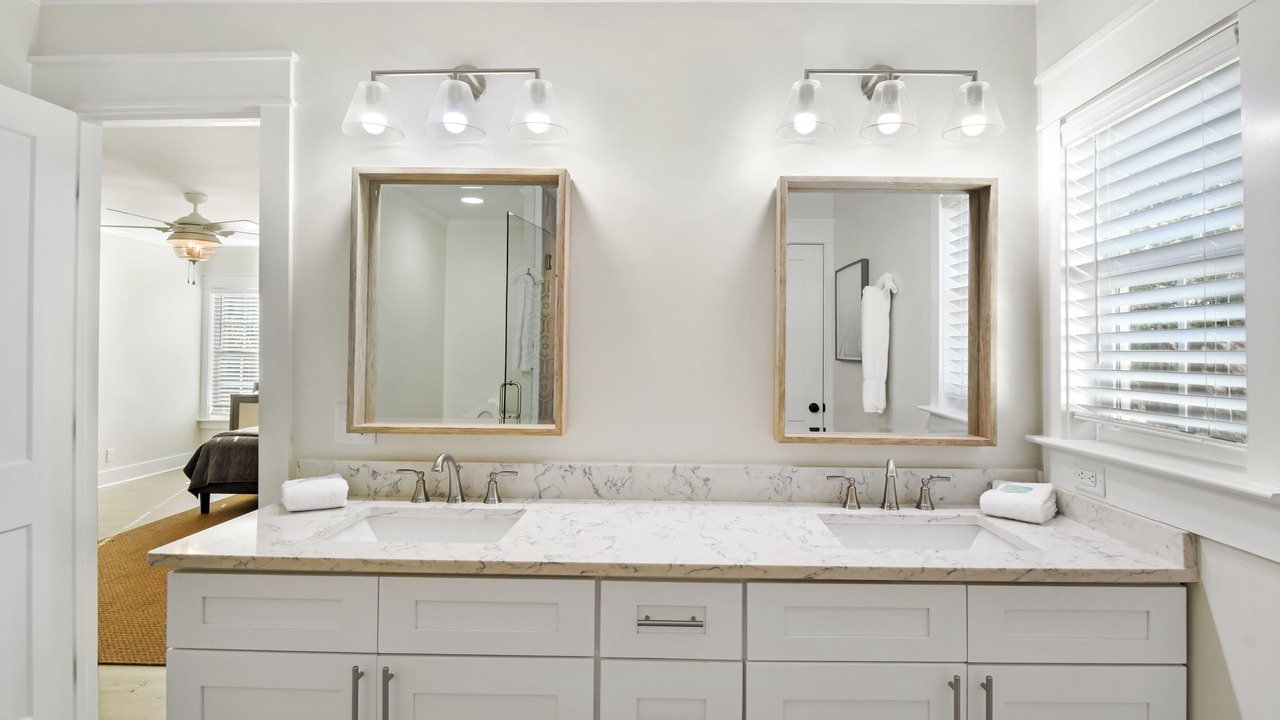 Photo of Bathroom in Demere Park