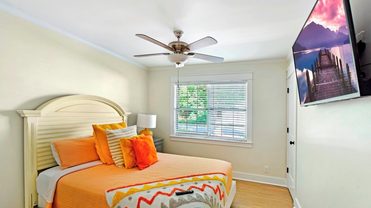 Photo of Bedroom in Demere Park