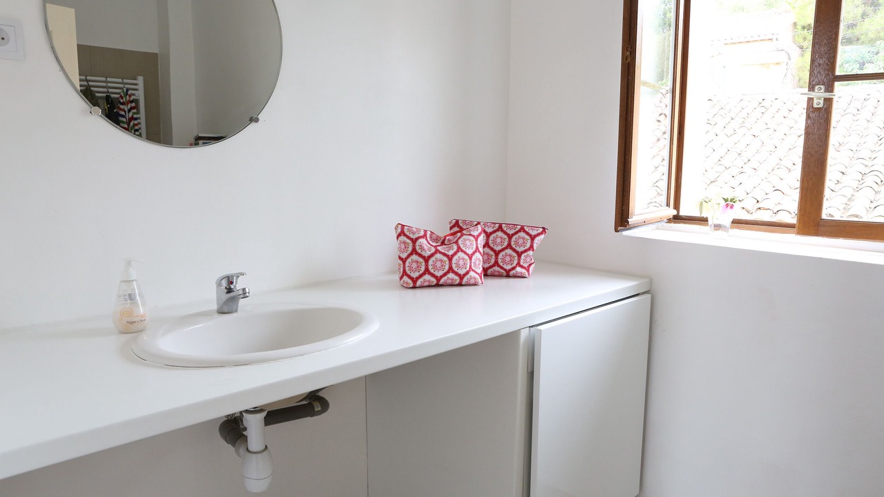 Photo of Bathroom in Gabian