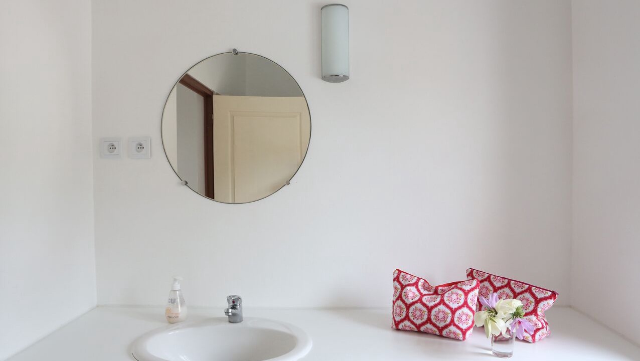 Photo of Bathroom in Gabian