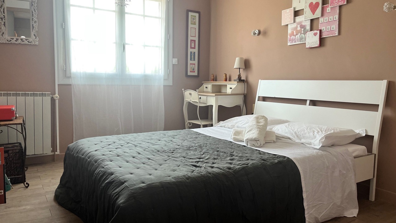 Photo of Bedroom in Tresques