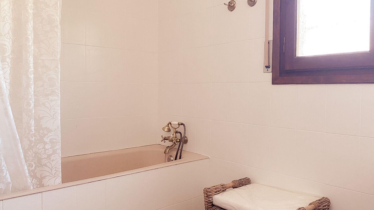 Photo of Bathroom in Les Tres Cales