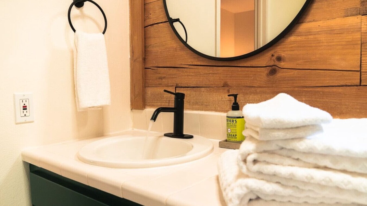 Photo of Bathroom in Tiger