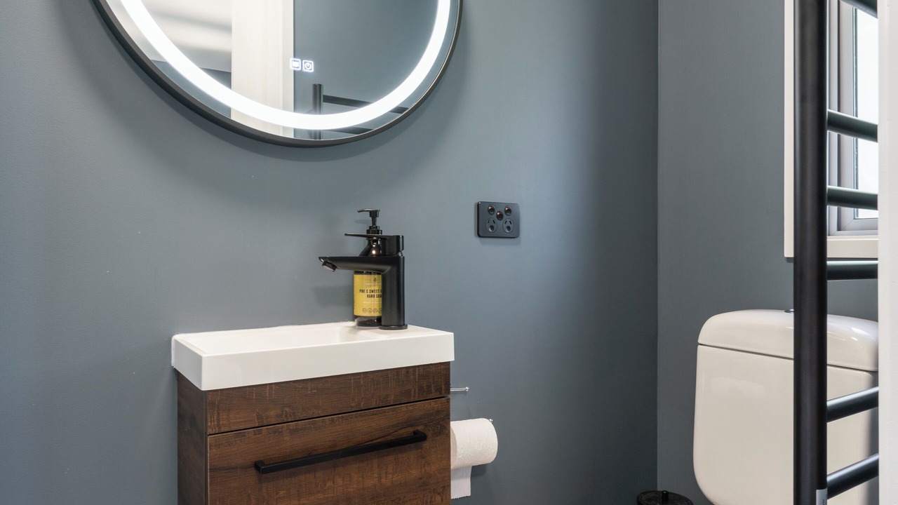 Photo of Others in Parnell