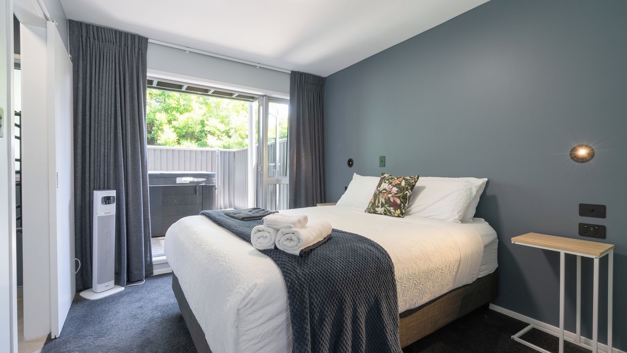 Photo of Others in Parnell