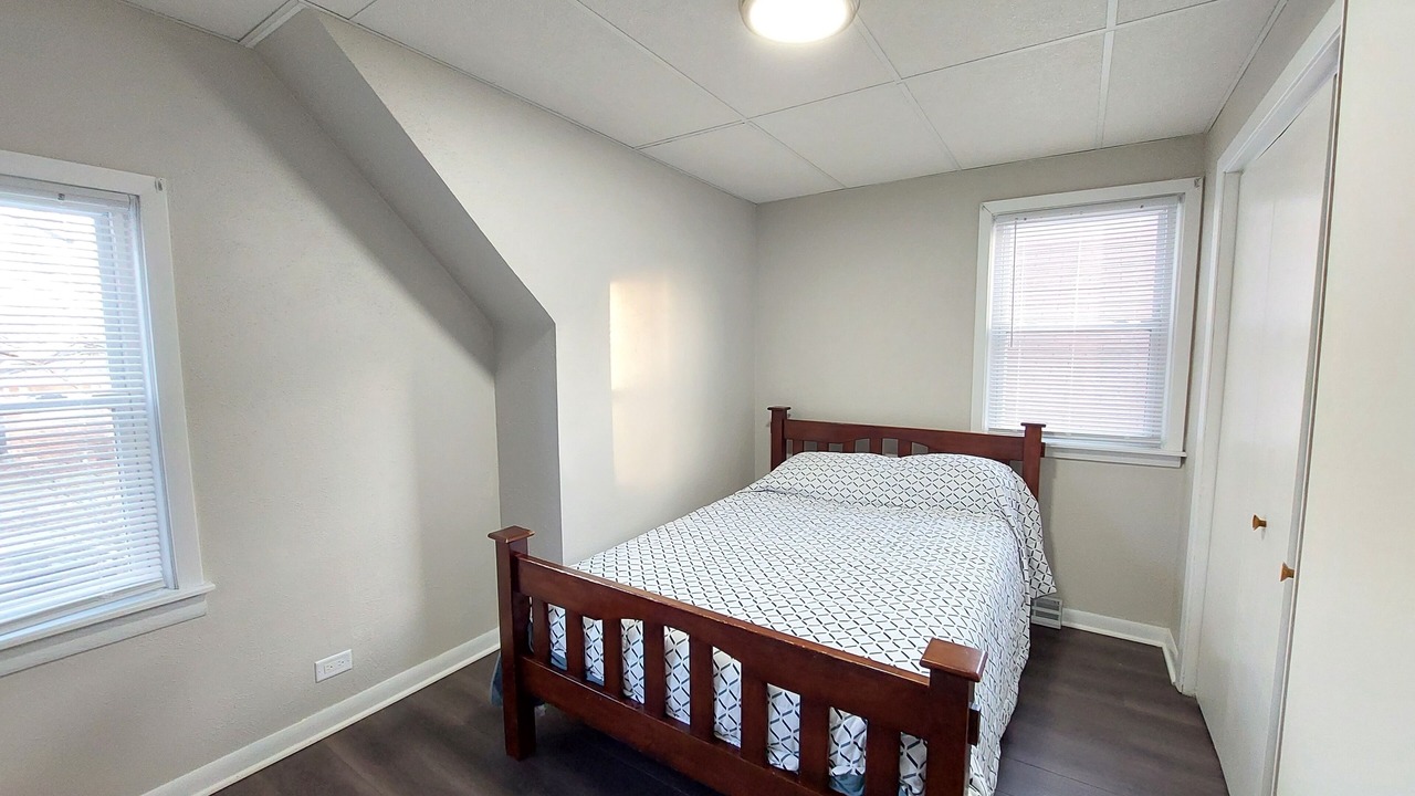Photo of Bedroom in Melrose Park
