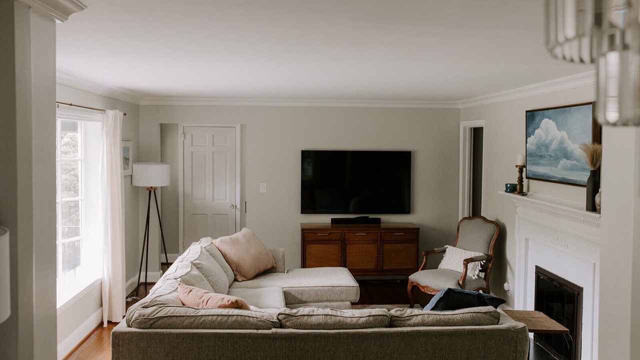 Photo of Livingroom in Old Irving Park