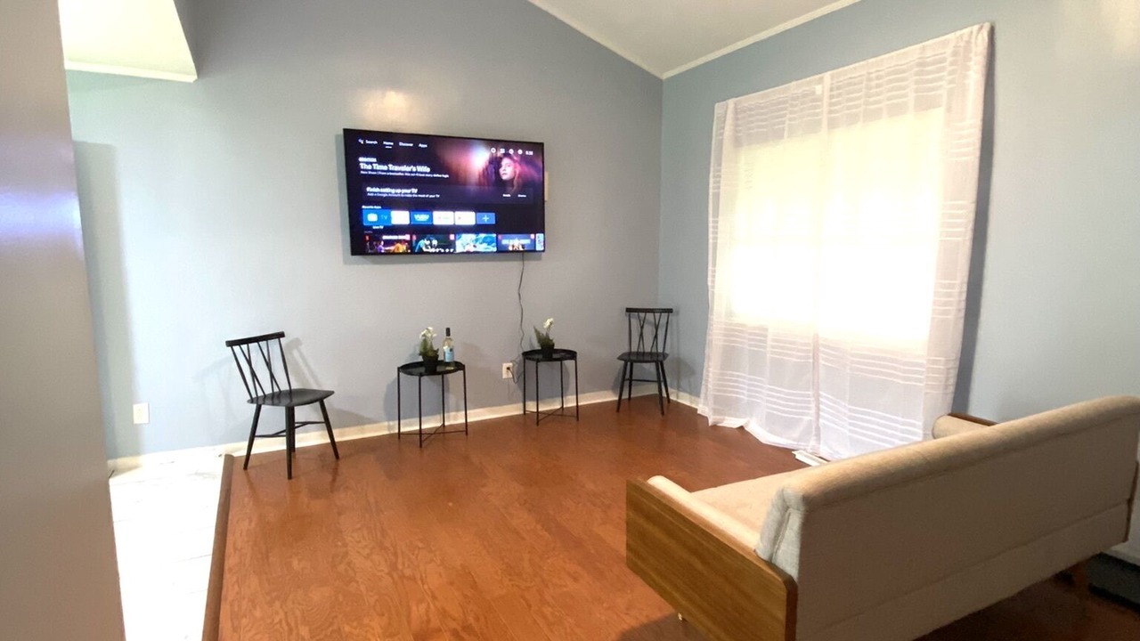 Photo of Livingroom in Albany