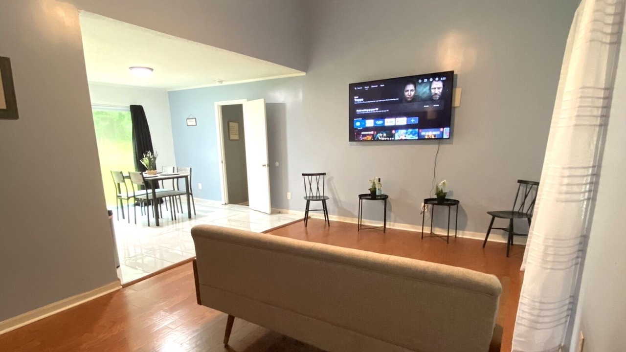 Photo of Livingroom in Albany