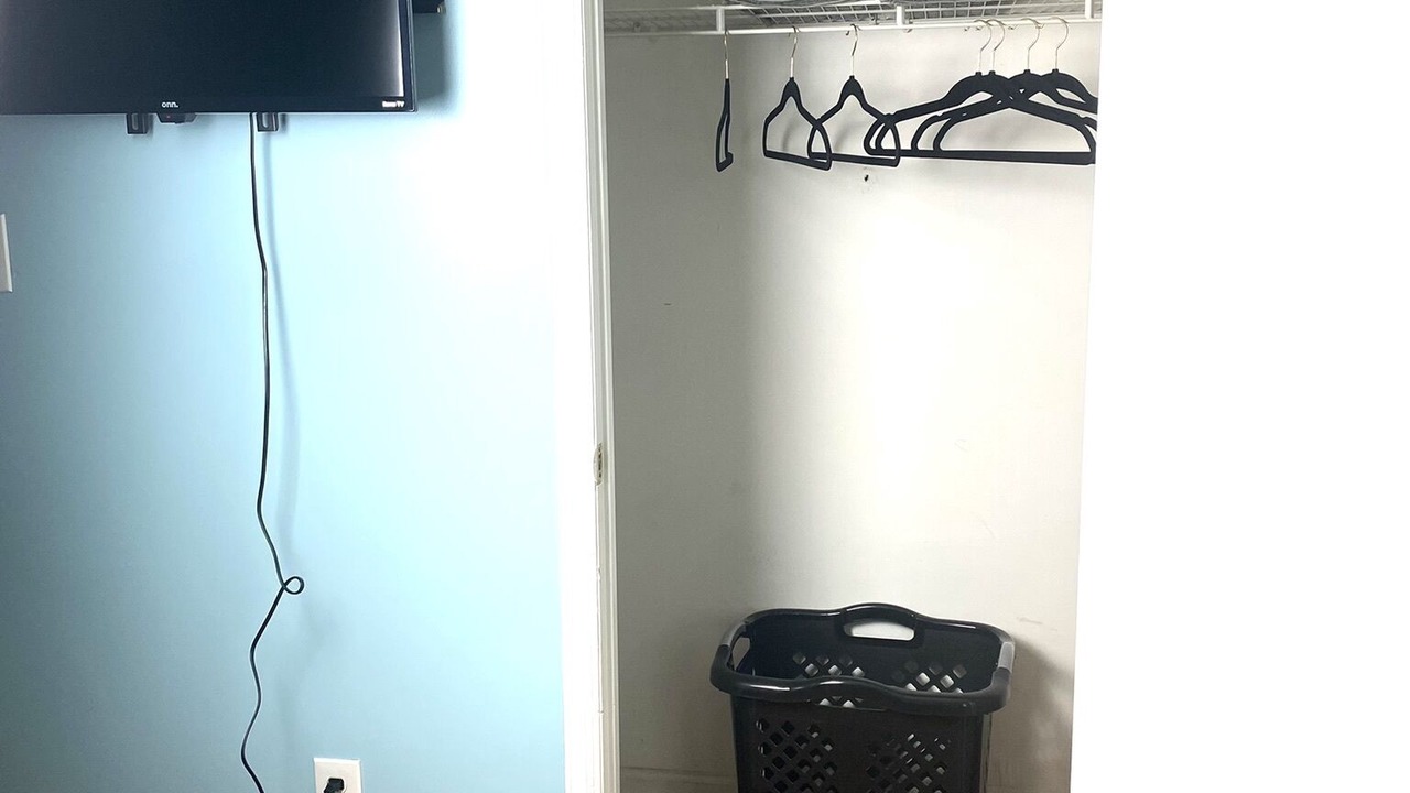 Photo of Others in Albany