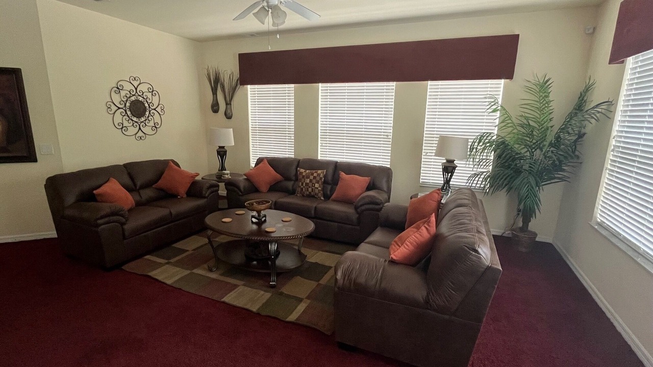 Photo of Livingroom in Thousand Oaks