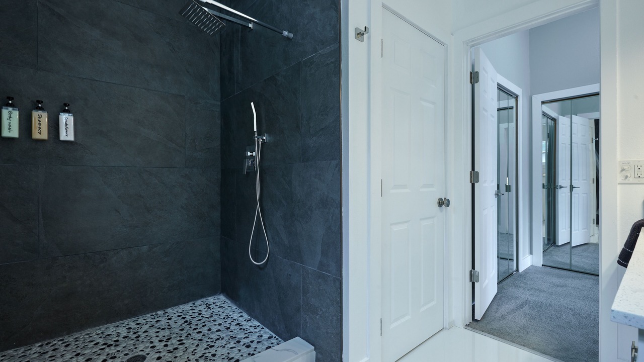 Photo of Bathroom in Valrico