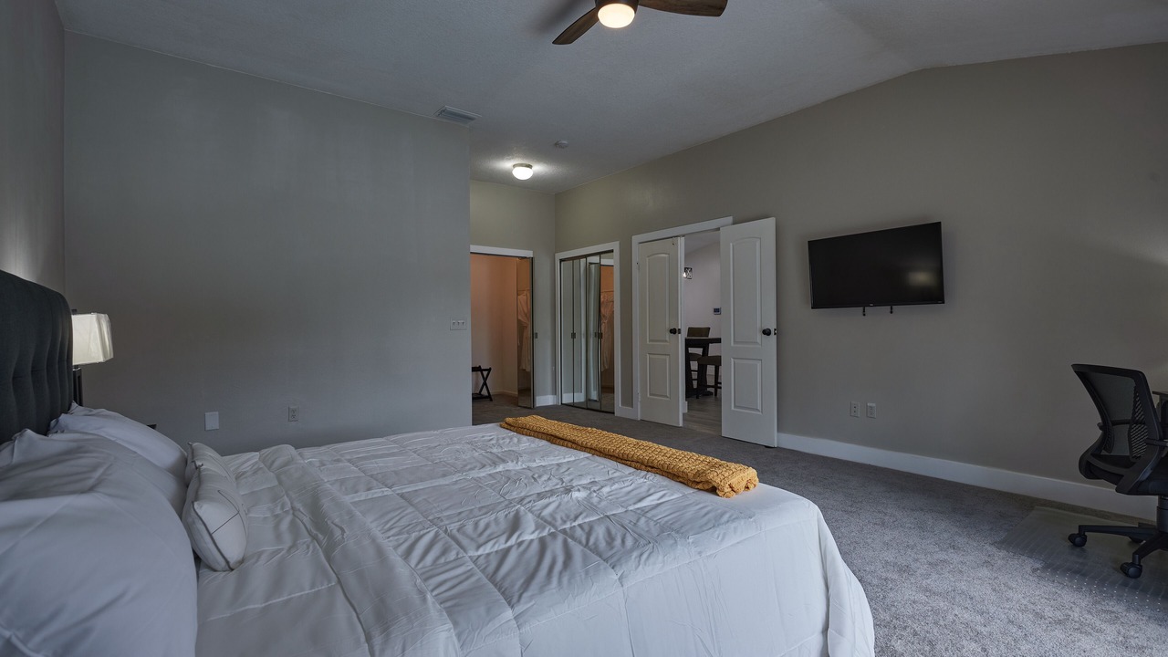 Photo of Bedroom in Valrico