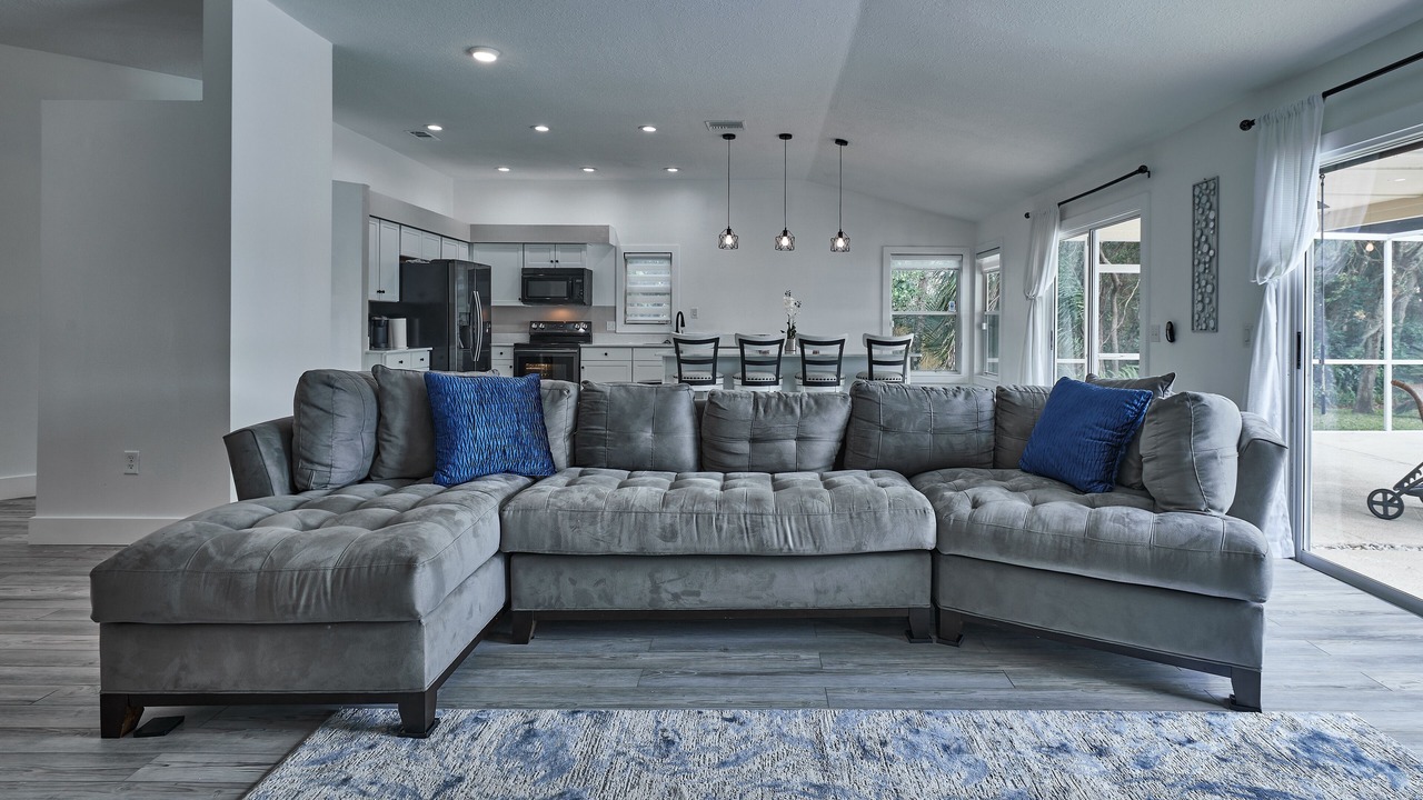 Photo of Livingroom in Valrico