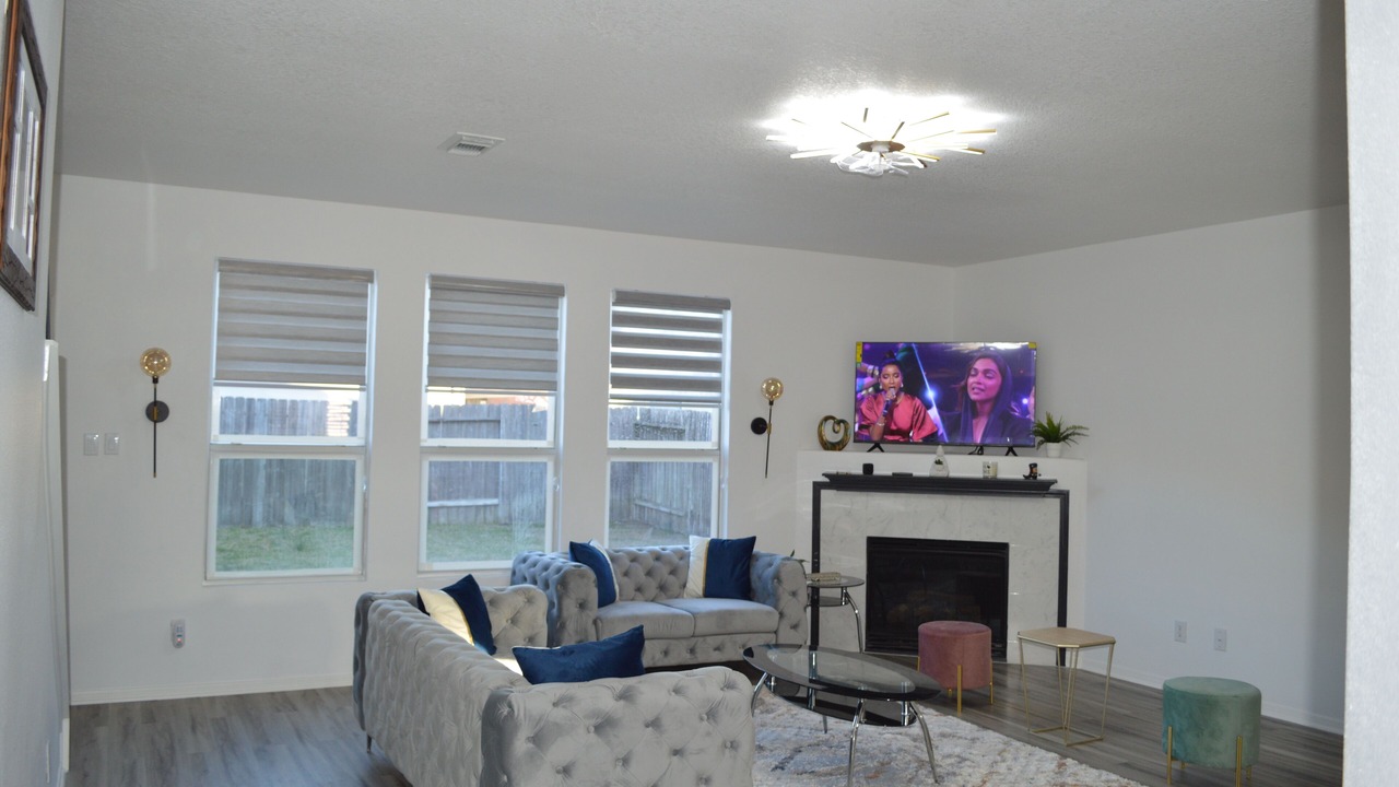 Photo of Livingroom in Cypress