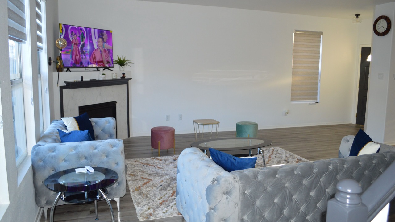 Photo of Livingroom in Cypress