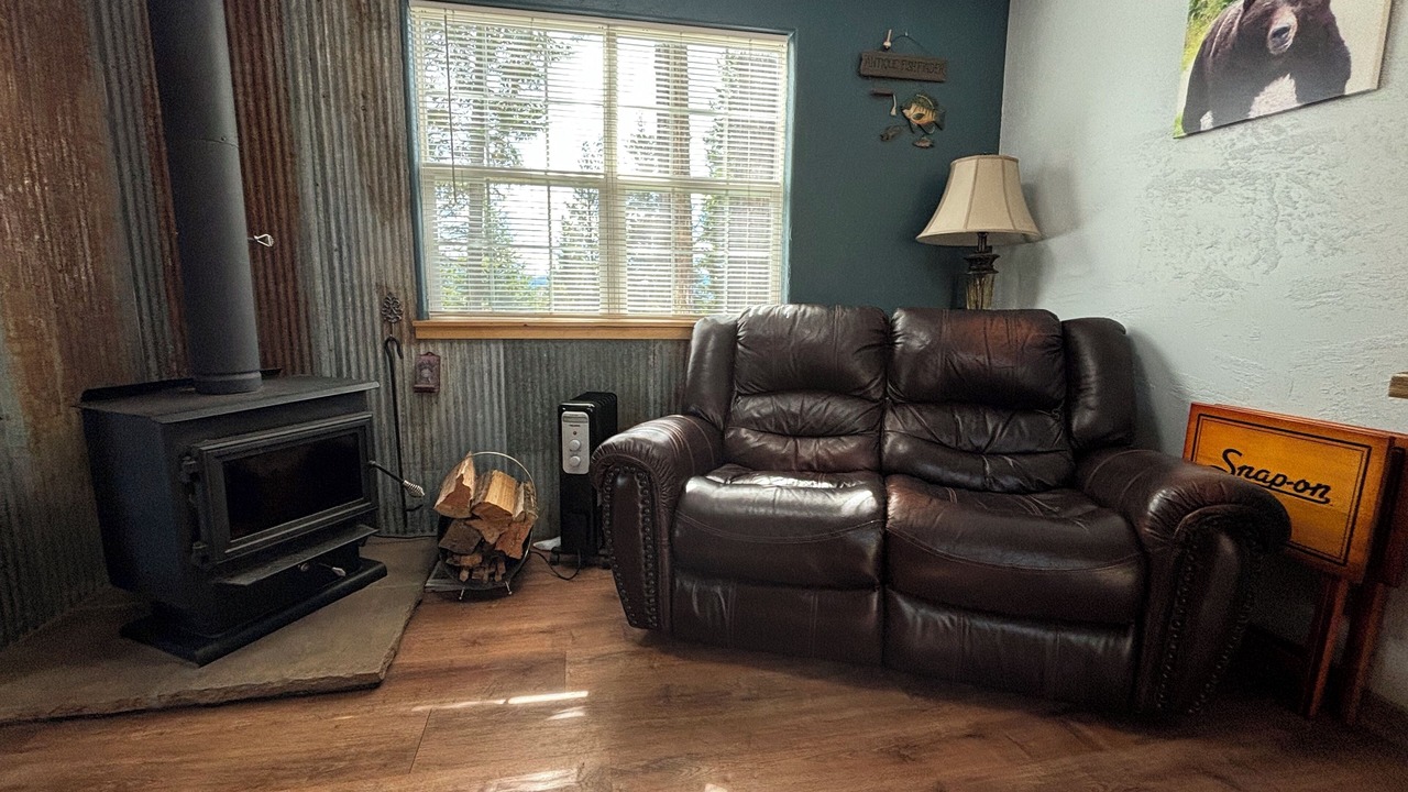 Photo of Livingroom in Boundary County