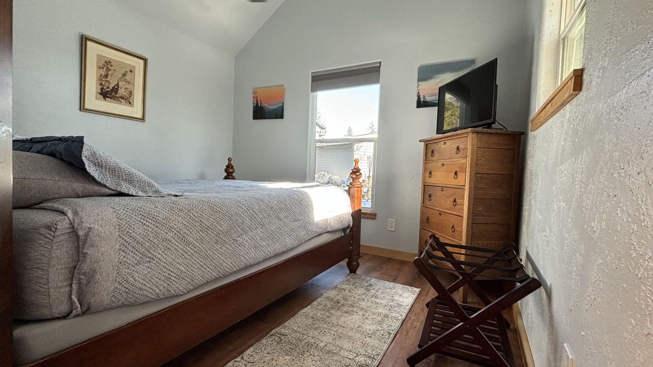 Photo of Bedroom in Boundary County
