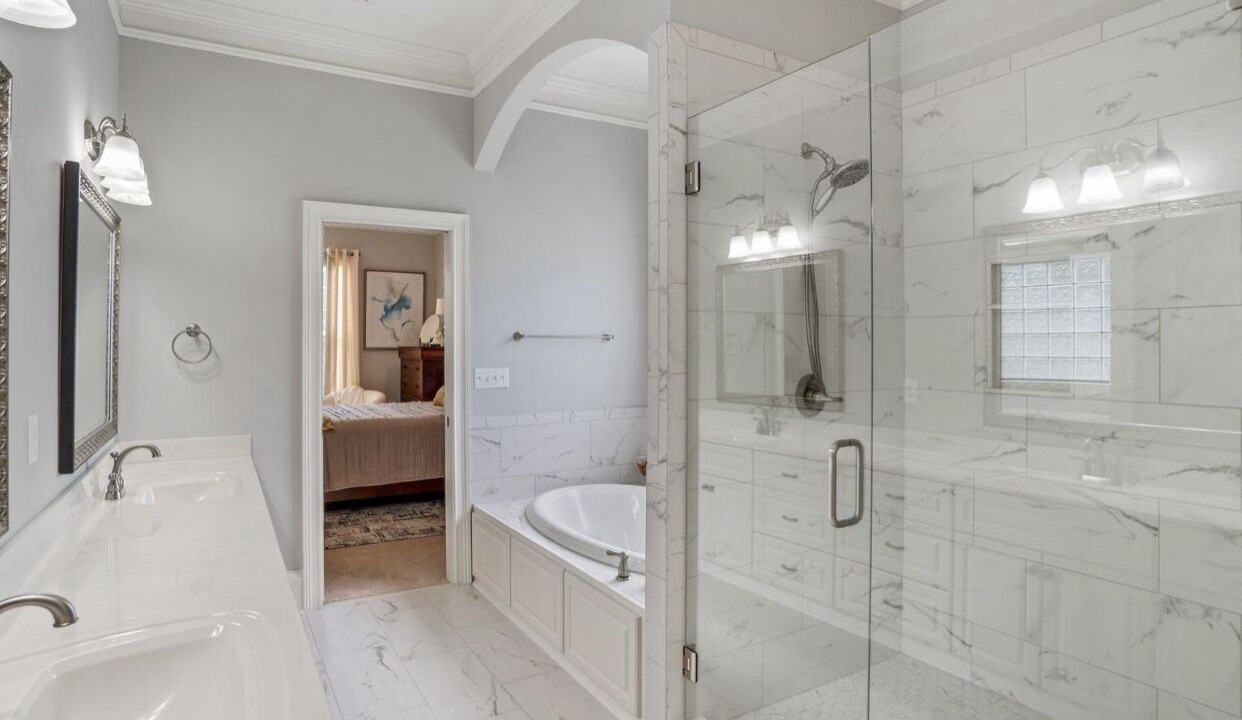 Photo of Bathroom in Riverwood Plantation
