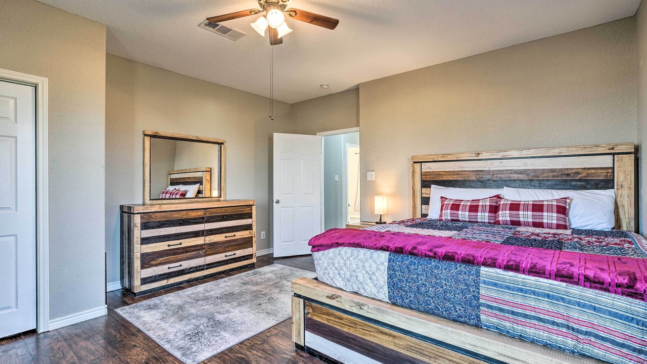 Photo of Bedroom in Atascosa
