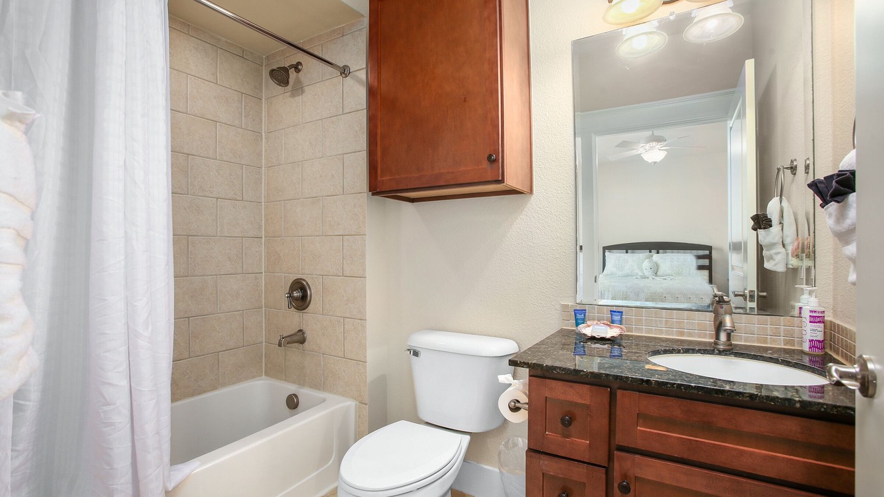 Photo of Bathroom in Red Fish Cove