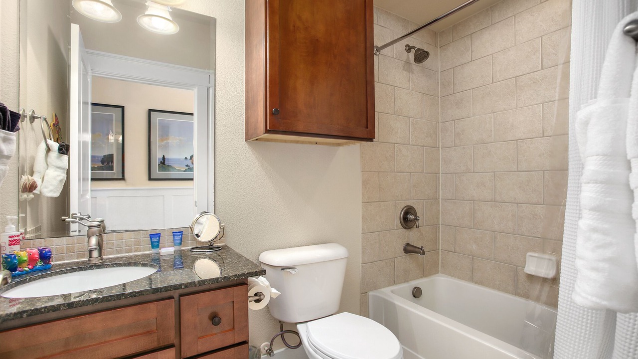 Photo of Bedroom in Red Fish Cove