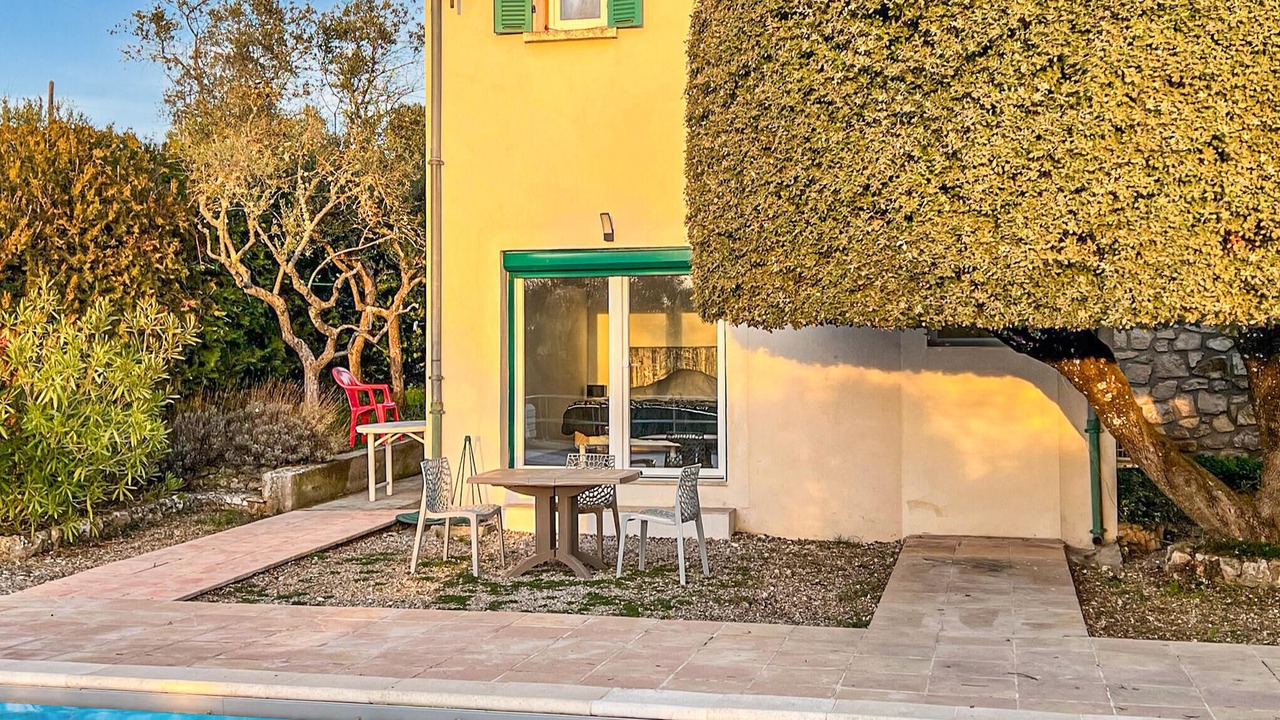 Photo of Outdoor in Ginasservis