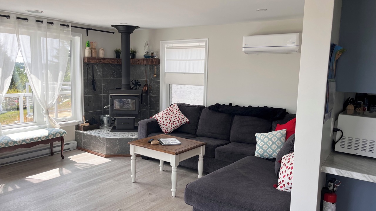 Photo of Livingroom in Halifax County