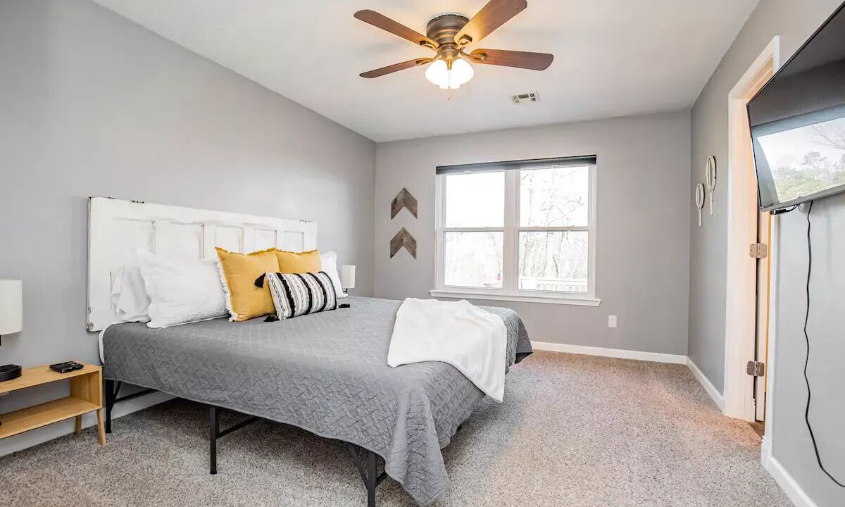 Photo of Bedroom in Beaver Shores
