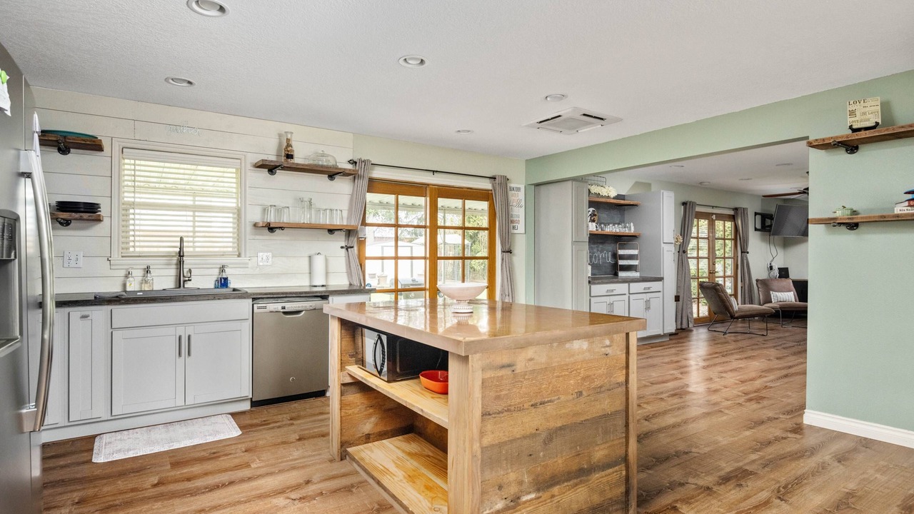 Photo of Bedroom in Hillsboro
