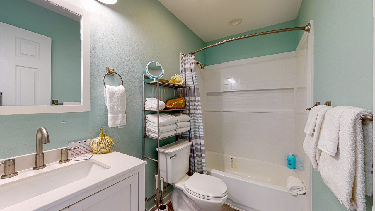 Photo of Bathroom in Leeward Sands