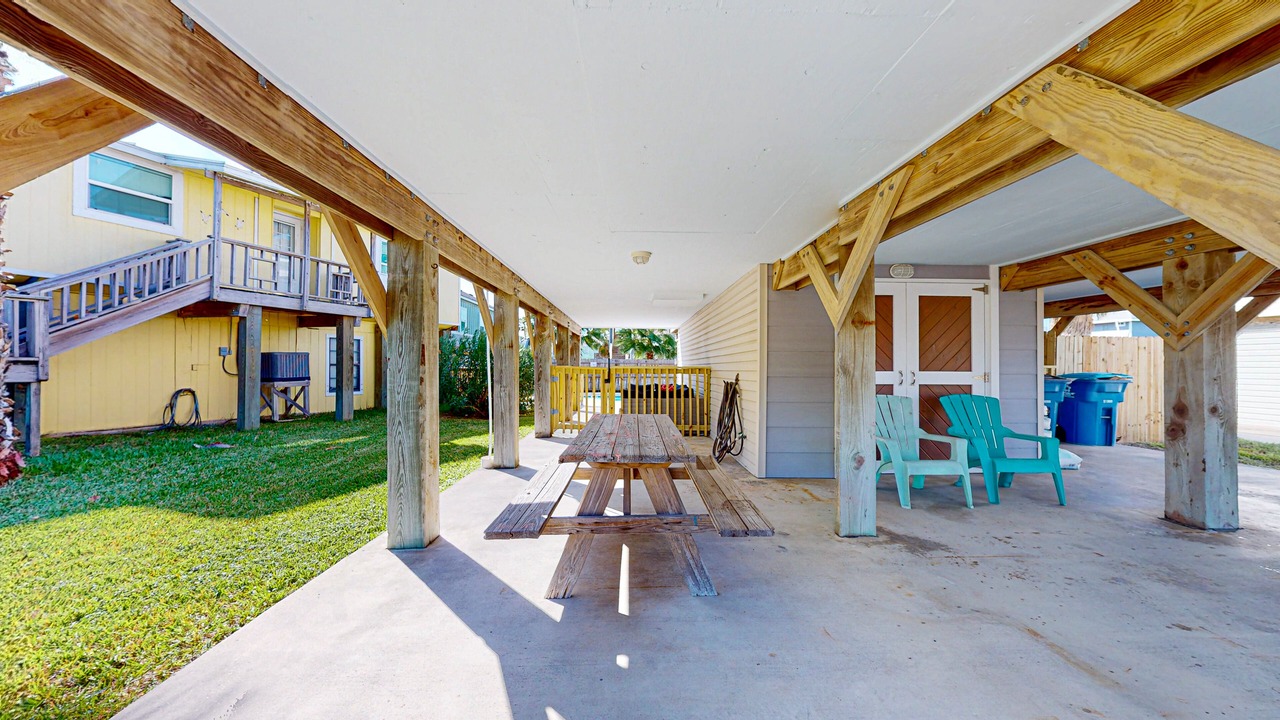 Photo of Outdoor in Leeward Sands