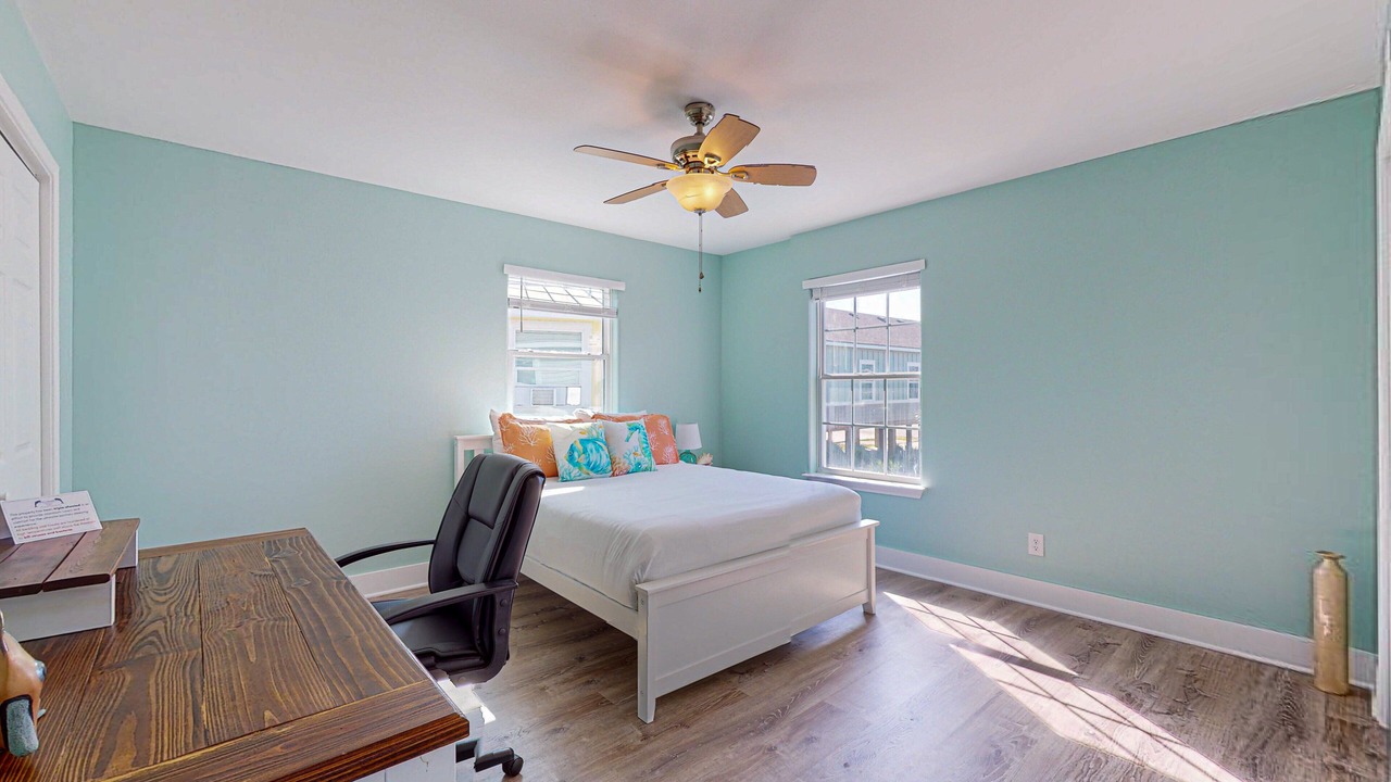 Photo of Bedroom in Leeward Sands