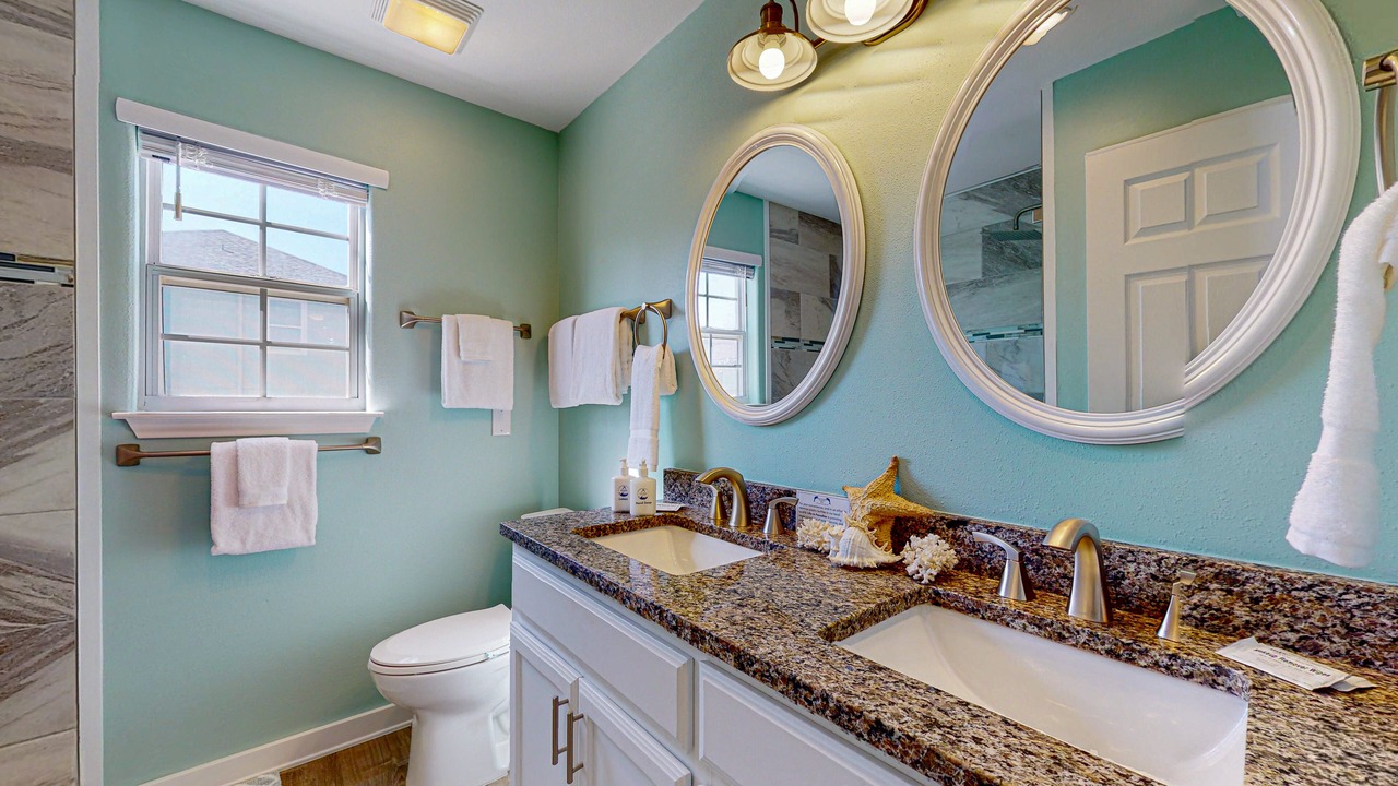 Photo of Bathroom in Leeward Sands