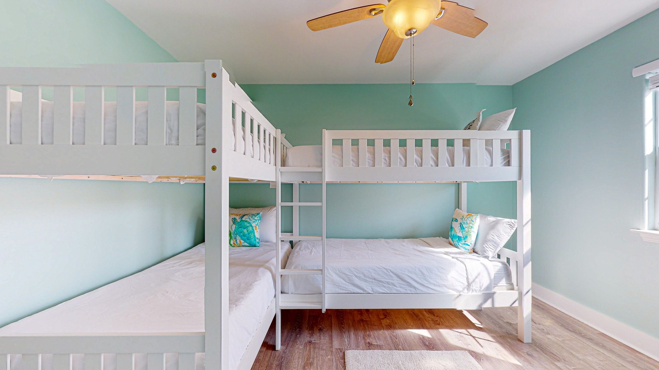 Photo of Bedroom in Leeward Sands