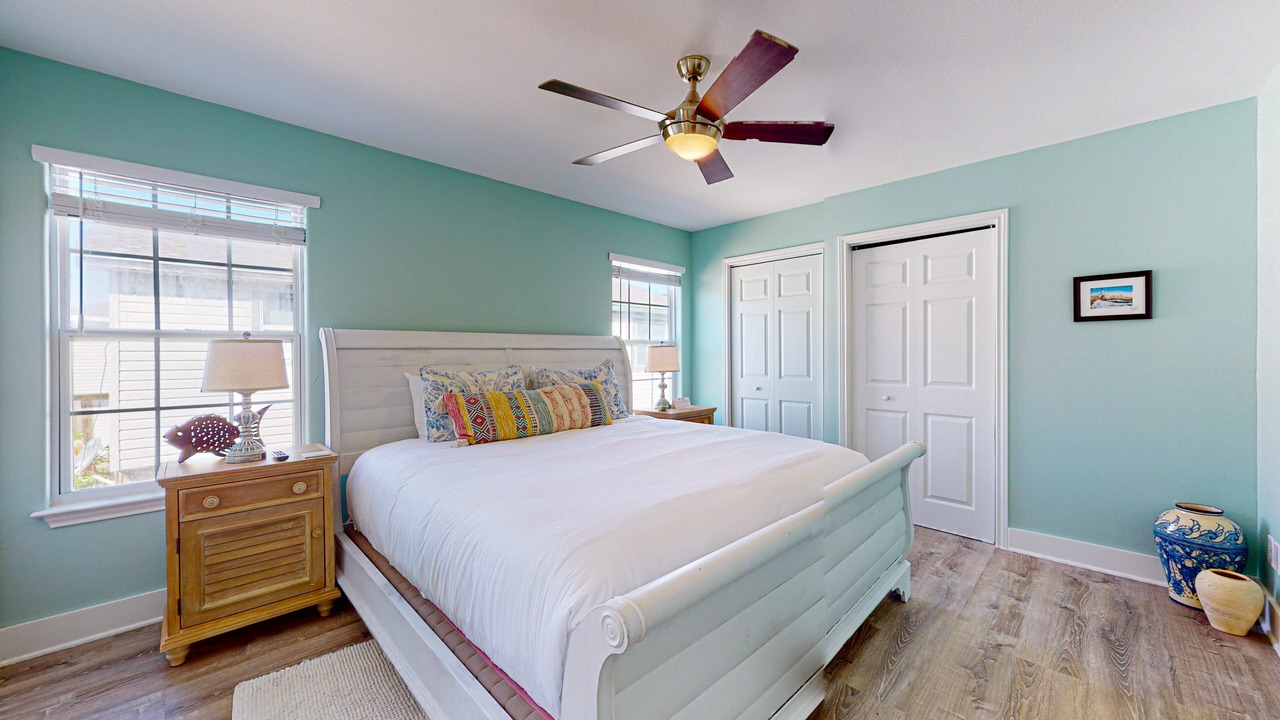 Photo of Bedroom in Leeward Sands