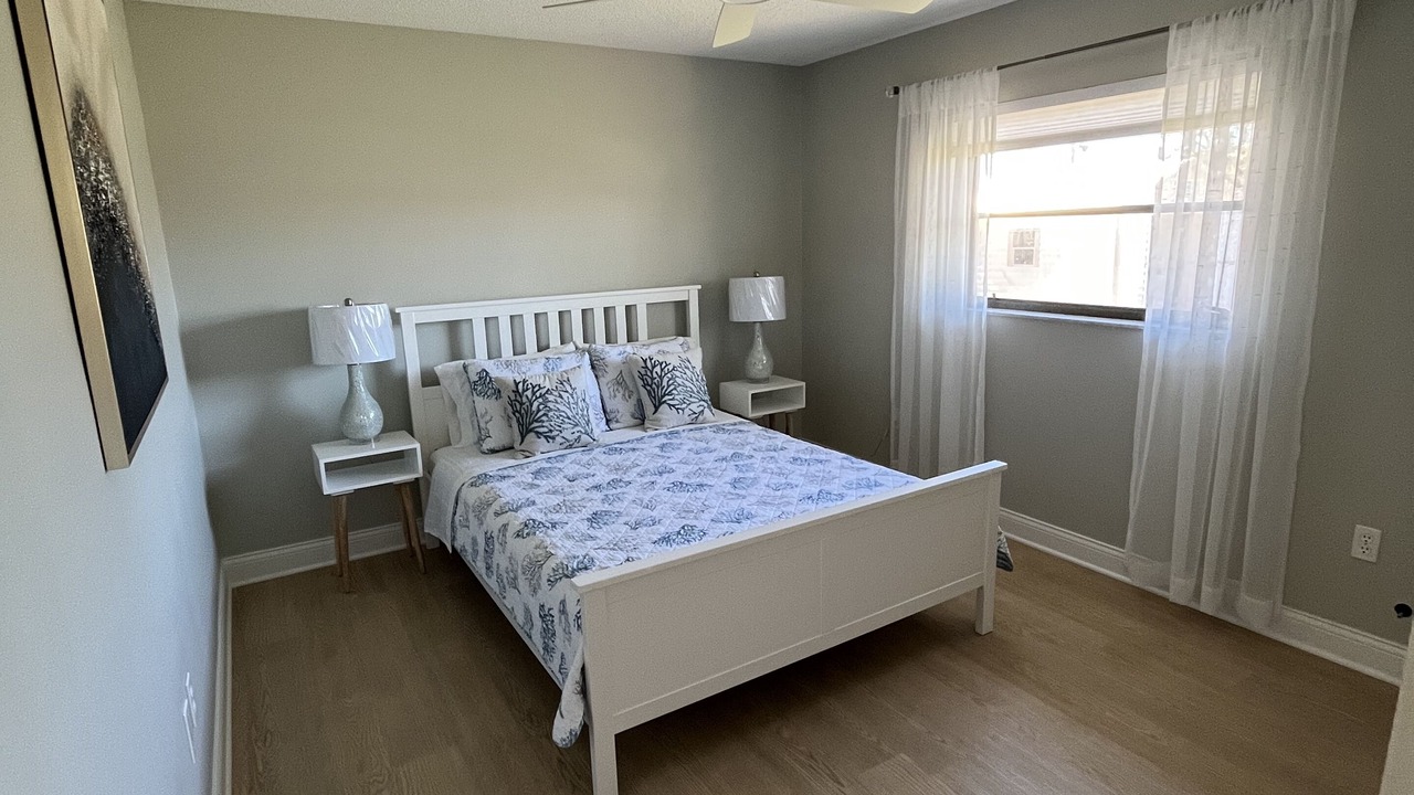 Photo of Bedroom in Englewood East